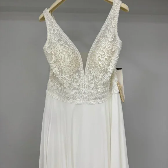 Wedding Dress - Rosa Clara Fanya-50% OFF - Size bridal 12 (New with tags)